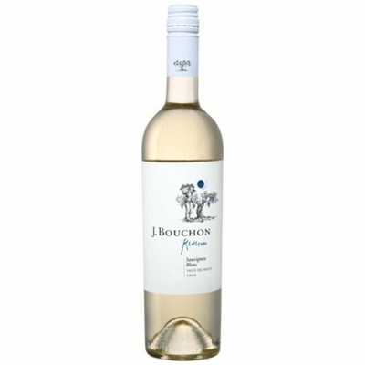Белое сухое вино Sauvignon Blanc Reserva Maule DO J. Bouchon 2022